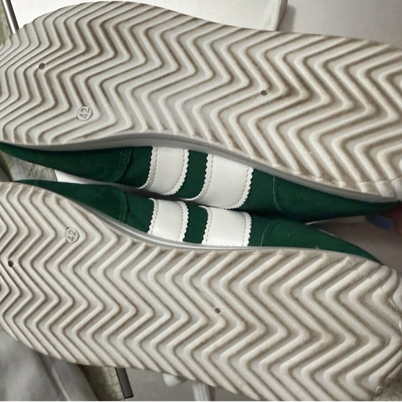 Green Retro Soccer Style Sneakers Women’s 10.5 EU 42 - Picture 3 of 7